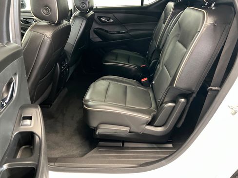 Used 2023 Chevrolet Traverse Premier AWD/4WD image 22