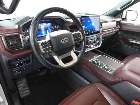 Certified 2024 Ford Expedition Limited image 23