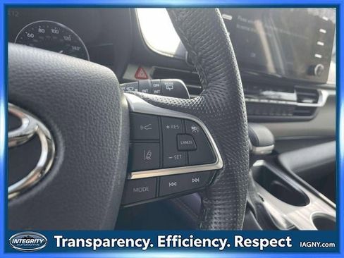 Certified 2024 Toyota Sienna Limited image 24