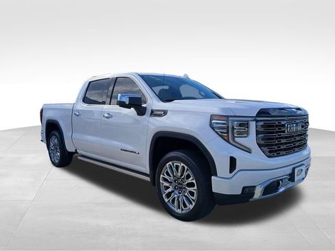 Certified 2025 GMC Sierra 1500 Denali Ultimate AWD/4WD image 12
