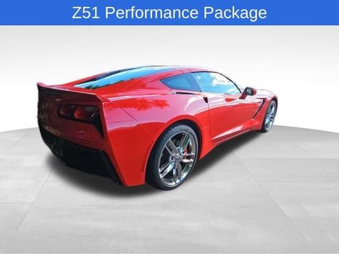 Used 2019 Chevrolet Corvette Stingray Coupe w/ Z51 1LT RWD image 4