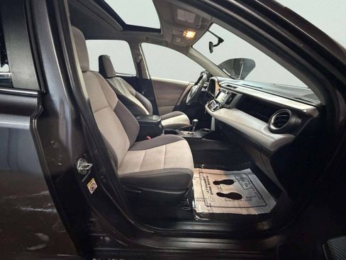Used 2013 Toyota RAV4 XLE AWD/4WD image 25