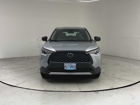 Used 2022 Toyota Corolla Cross L AWD/4WD image 7