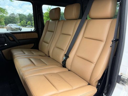 Used 2015 Mercedes-Benz G 63 AMG 4MATIC image 40