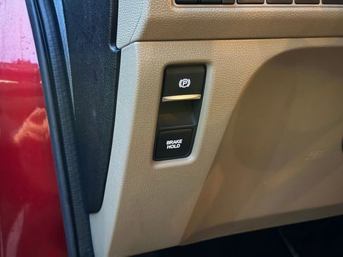 Used 2023 Honda Odyssey Touring image 16