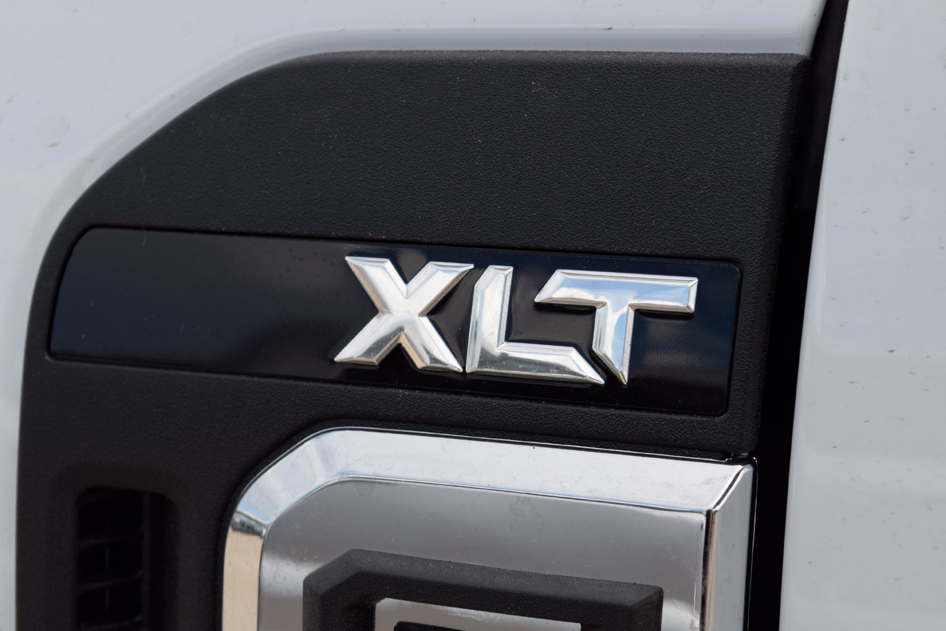 New 2026 Ford F250 XLT w/ FX4 Off-Road Package AWD/4WD image 18