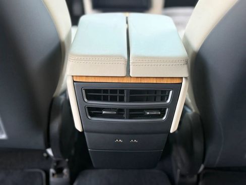 Used 2020 Tesla Model S AWD image 28