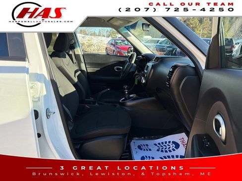 Used 2016 Kia Soul image 11