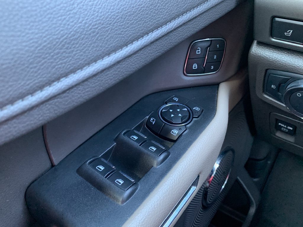 Used 2020 Ford Expedition XLT w/ Equipment Group 202A RWD image 22