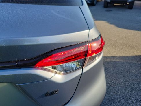 Used 2025 Toyota Corolla LE image 23