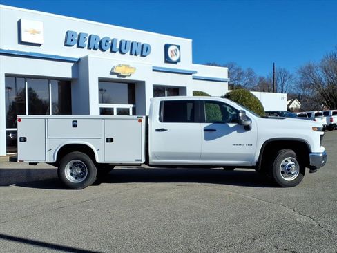New 2025 Chevrolet Silverado 3500 W/T w/ WT Convenience Package image 3