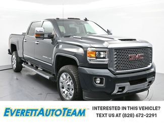 Used 2017 GMC Sierra 2500 Denali w/ Duramax Plus Package AWD/4WD video 1