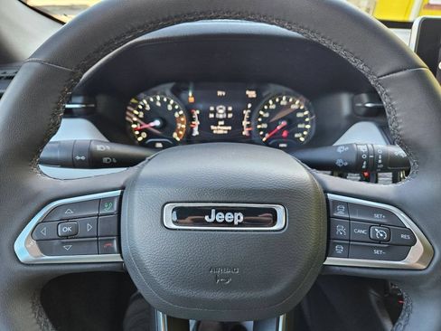 Used 2024 Jeep Compass Limited AWD/4WD image 17