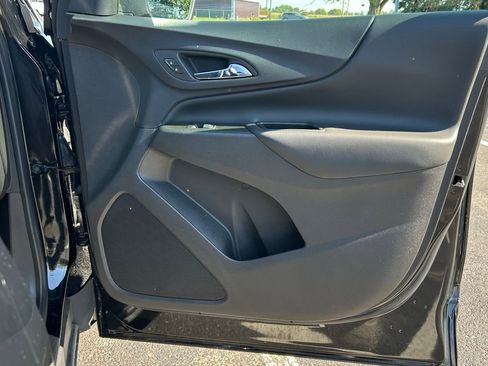 Used 2023 Chevrolet Equinox LT image 9