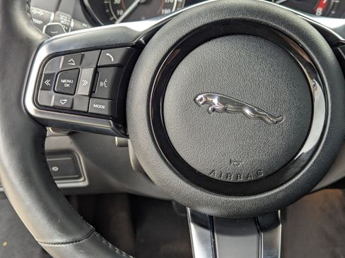 Used 2019 Jaguar F-TYPE Coupe image 20