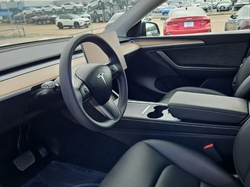 Used 2023 Tesla Model Y Long Range AWD/4WD image 12