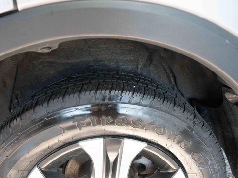 Used 2016 Toyota RAV4 LE image 30