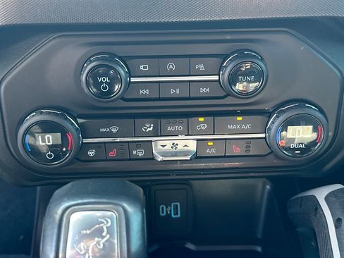 Certified 2021 Ford Bronco First Edition image 30