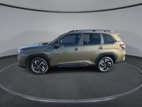 Used 2025 Subaru Forester Limited AWD/4WD image 5