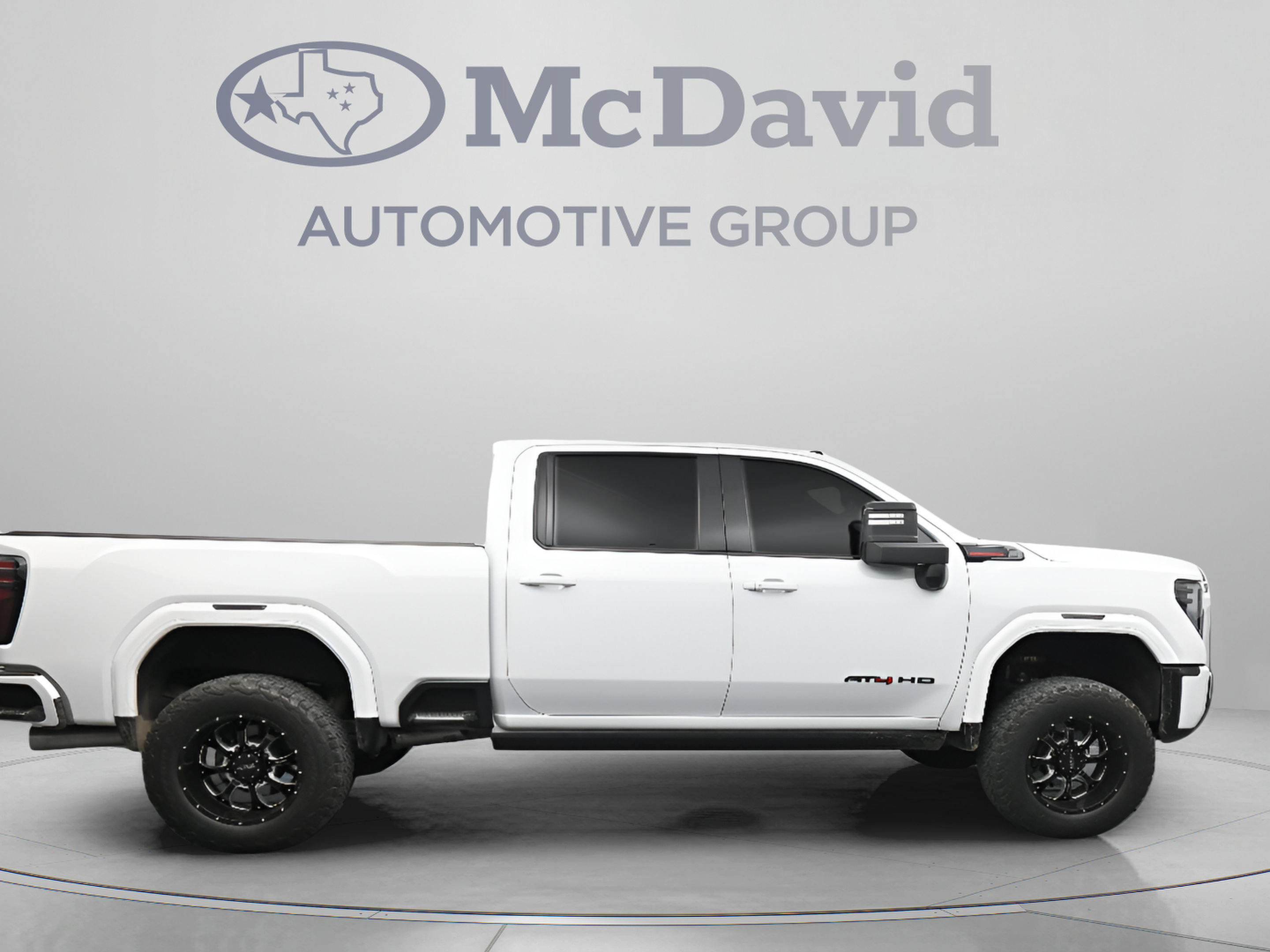 Used 2024 GMC Sierra 2500 AT4 w/ AT4 Premium Plus Package AWD/4WD image 9