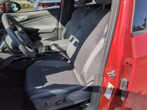 Used 2023 Volkswagen ID.4 S image 9