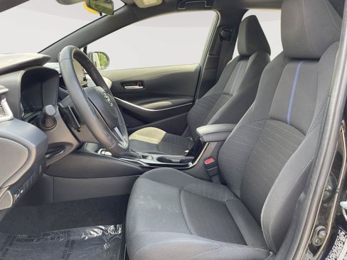 Used 2021 Toyota Corolla SE w/ Carpet Mat Package (TMS) FWD image 3