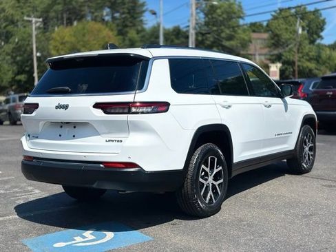 Used 2023 Jeep Grand Cherokee L Limited w/ Luxury Tech Group II AWD/4WD image 8