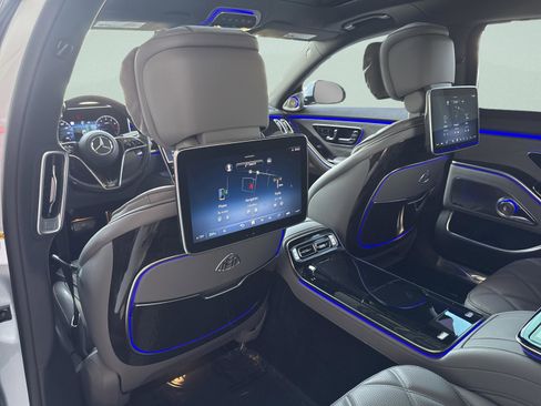Certified 2022 Mercedes-Benz Maybach S 580 4MATIC image 48