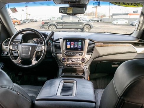 Used 2018 GMC Yukon Denali image 38