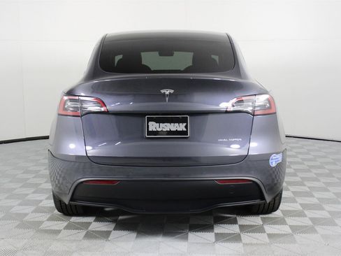 Used 2021 Tesla Model Y Long Range image 5