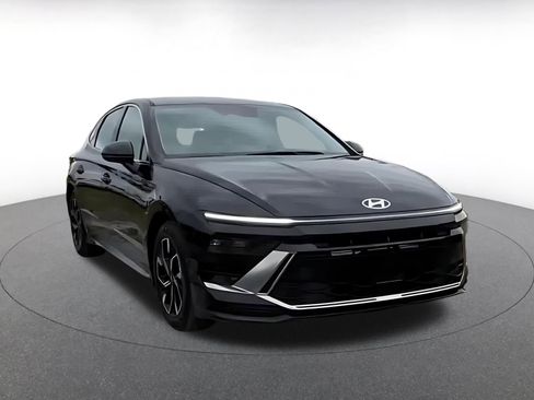 Used 2025 Hyundai Sonata SEL image 3