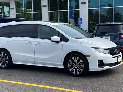 Certified 2025 Honda Odyssey Elite