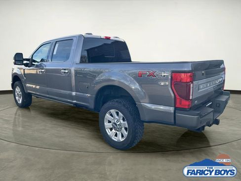 Used 2021 Ford F250 Platinum w/ FX4 Off-Road Package image 2