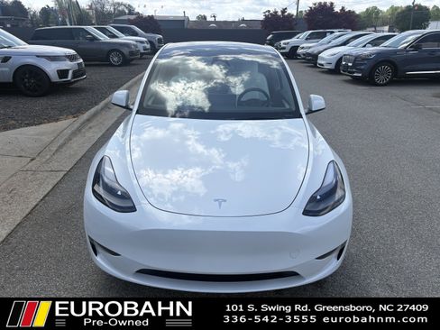 Used 2024 Tesla Model Y Performance AWD/4WD image 27
