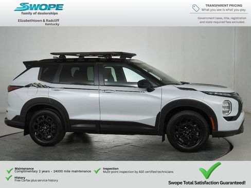 Used 2025 Mitsubishi Outlander AWD image 2