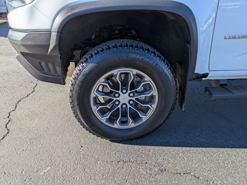 Used 2020 Chevrolet Colorado ZR2 AWD/4WD image 10