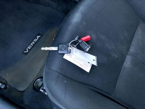 Used 2017 Nissan Versa S Plus image 14