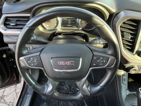 Certified 2018 GMC Acadia SLT AWD/4WD image 12