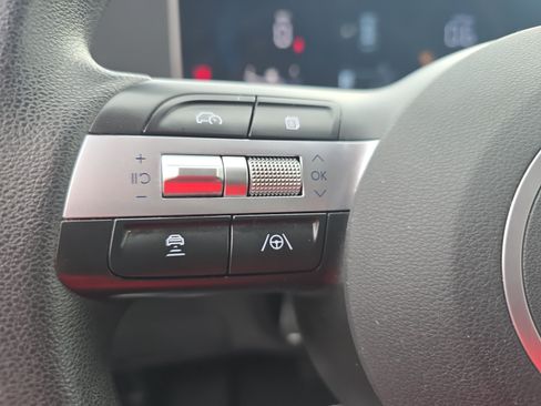 Used 2025 Hyundai Tucson SEL AWD/4WD image 17