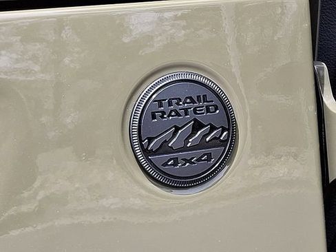 Used 2025 Jeep Wrangler Sport AWD/4WD image 31