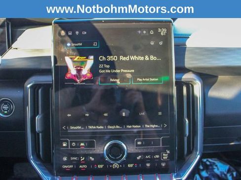 Used 2024 GMC Acadia AT4 image 22