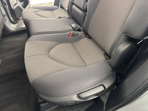 Used 2023 Toyota Highlander L image 20