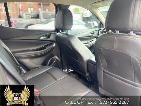Used 2024 Buick Encore GX Sport Touring FWD image 10
