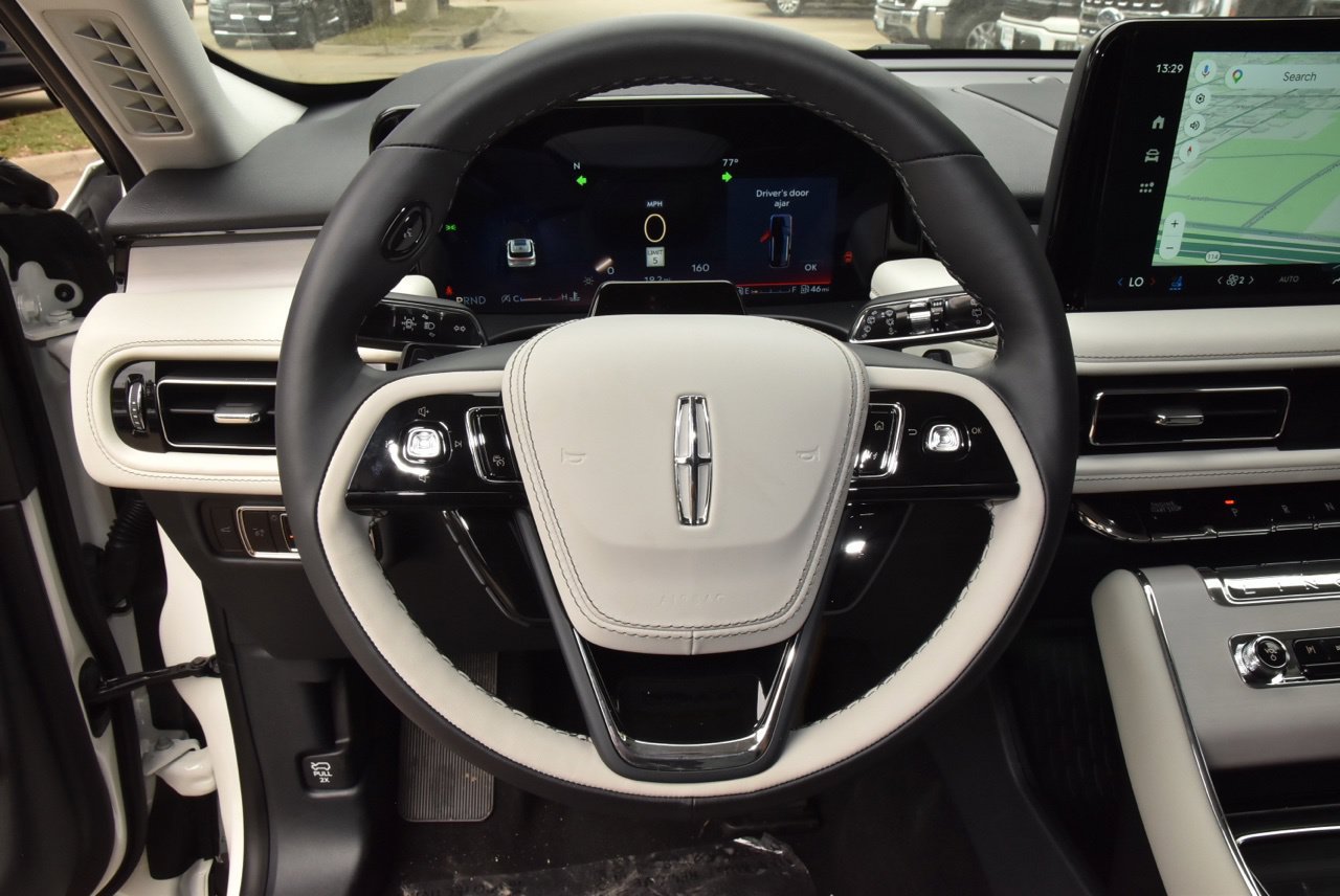 New 2027 Lincoln Aviator Reserve AWD/4WD image 23