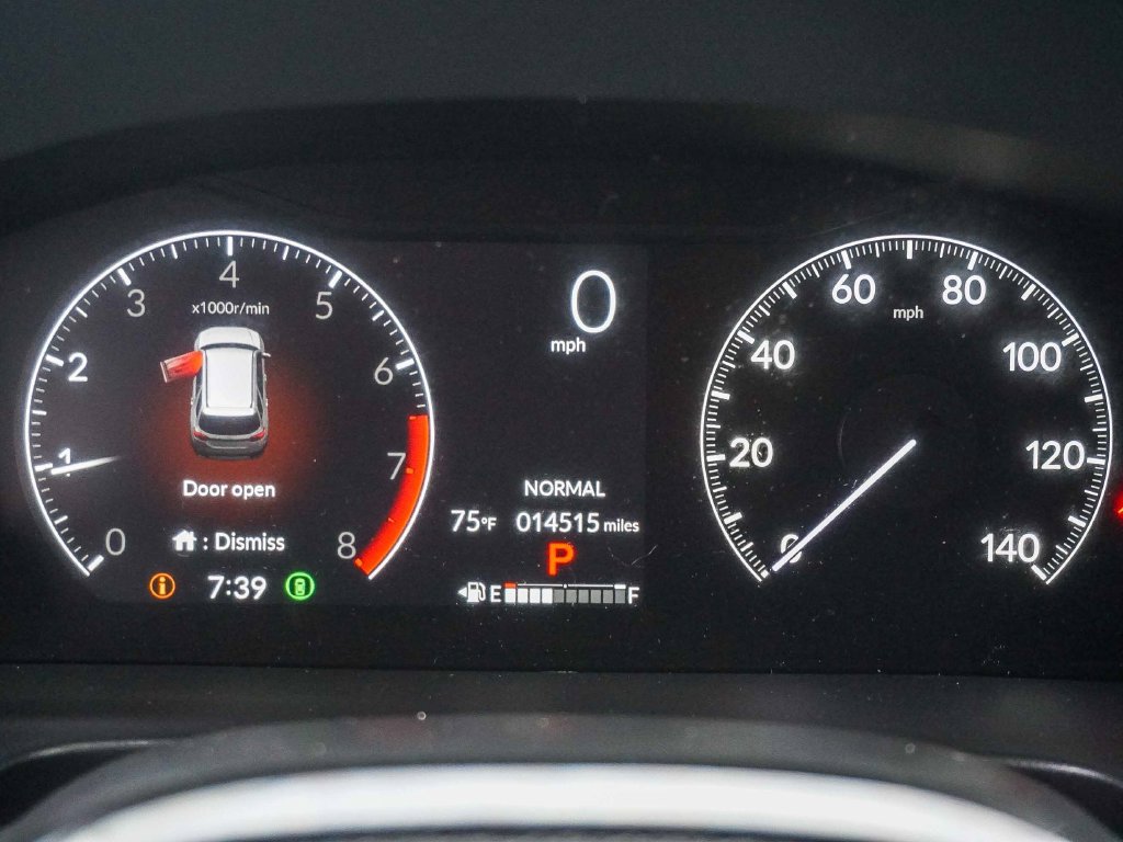 Used 2025 Honda Pilot Sport image 21
