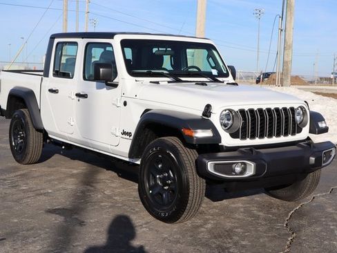 New 2026 Jeep Gladiator Sport image 2