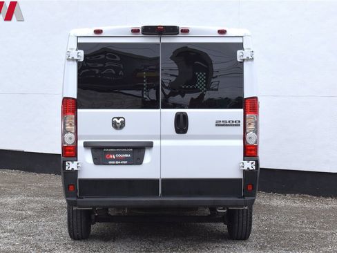 Used 2025 RAM ProMaster 2500 w/ U-Haul Equipment Group FWD image 4