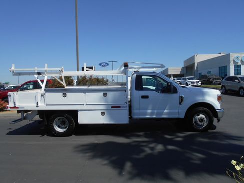 Used 2021 Ford F350 XL w/ Power Equipment Group image 3