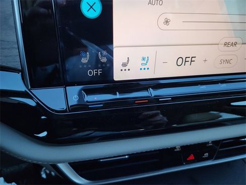 New 2026 Volkswagen Atlas SE image 14