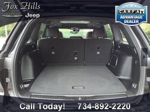 Used 2024 Jeep Grand Cherokee Limited AWD/4WD image 10